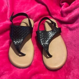 Time and Tru Black Woven Sandals